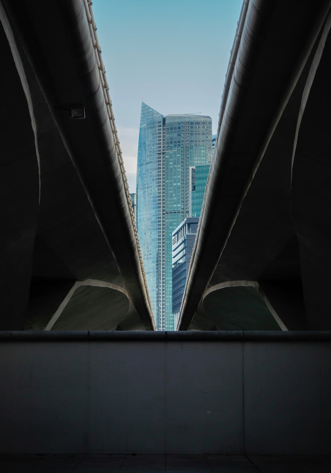 特高压项目建造提速 产业链公司将继续获益